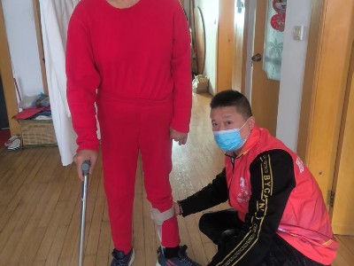 吉林市恩德萊愛心店：暖心上門，精準(zhǔn)適配足托傳遞愛