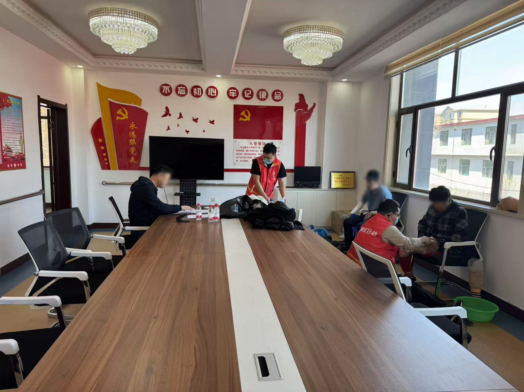 延邊州愛心店精準適配助康復｜汪清縣殘聯聯合恩德萊為殘障人士定制 “行走希望”