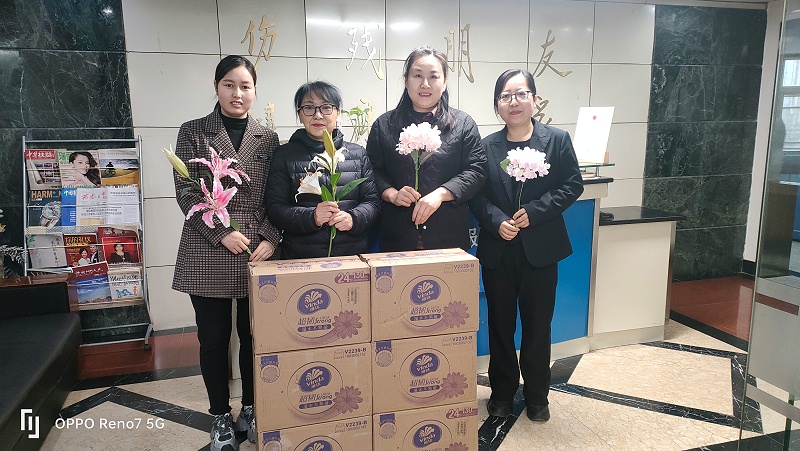 國際勞動婦女節活動回顧，恩德萊品牌多地愛心店溫情獻禮