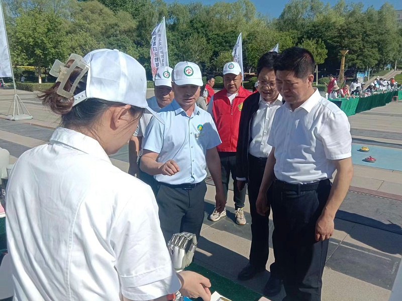 恩德萊北京愛心店參與張家口市全國助殘日活動，展示科技助殘成果