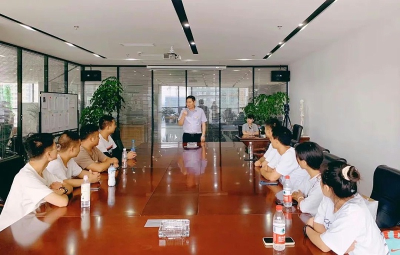 康復(fù)專業(yè)學(xué)生在恩德萊實(shí)習(xí)
