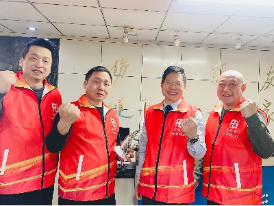 延安服務路，西安恩德萊的感恩擔當與溫暖踐行