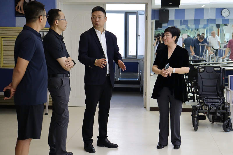 民革吉林省直文教一支部領(lǐng)導(dǎo)赴恩德萊長春愛心店調(diào)研指導(dǎo)工作