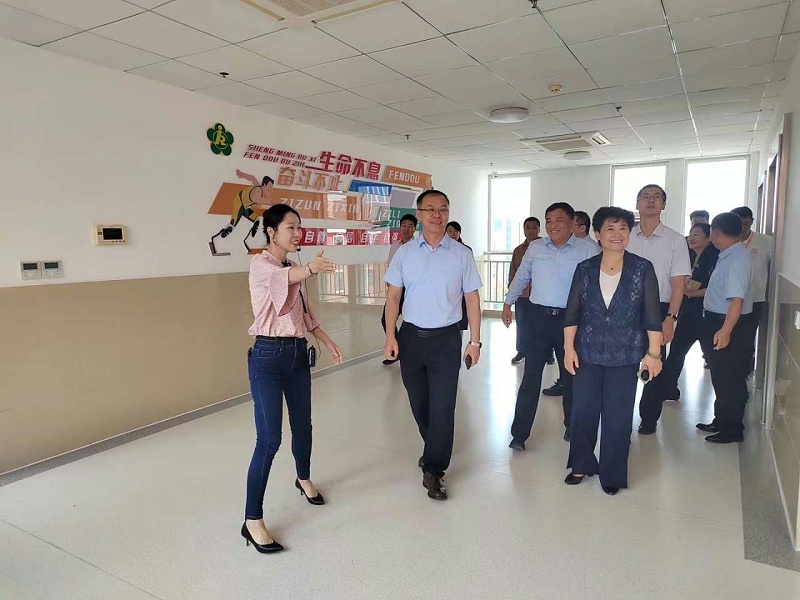 山東省殘疾人聯合會黨組成員等領導蒞臨棗莊恩德萊參觀考察
